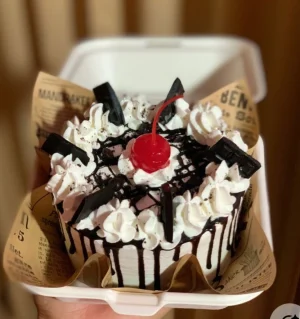 Black Forest Bento Cake
