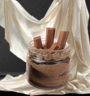 Kitkat Jar Cake
